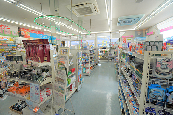 まえのぶ薬局　内観