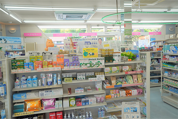 まえのぶ薬局　内観