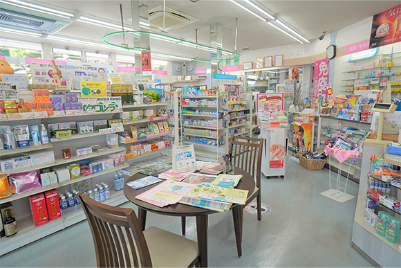 まえのぶ薬局　内観